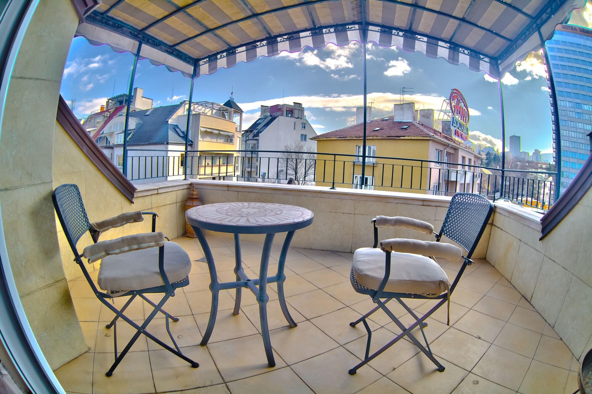 Meg-Lozenetz Hotel Sofia Bagian luar foto