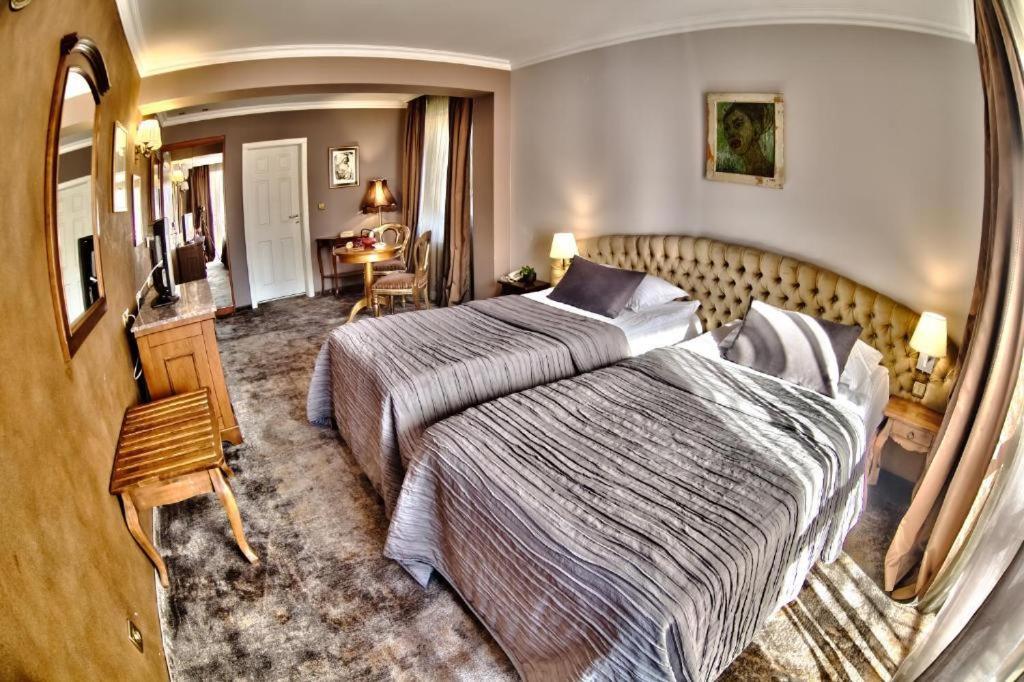 Meg-Lozenetz Hotel Sofia Bagian luar foto